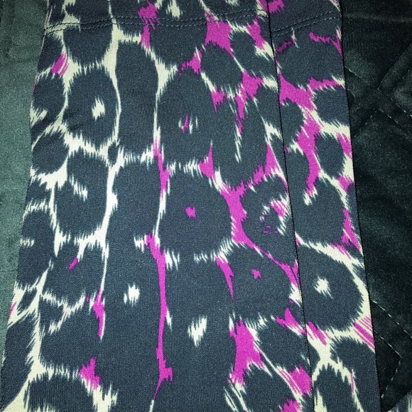 BCBG Leggings - Picture 3 of 6